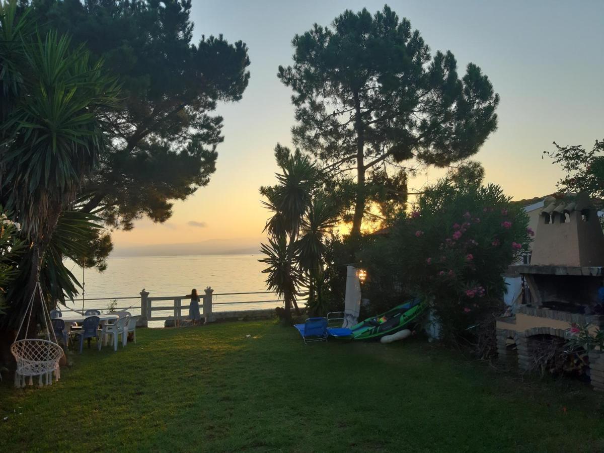 Villa By The Sea - Βίλα Πάνω Στη Θάλασσα Kávos Exteriör bild