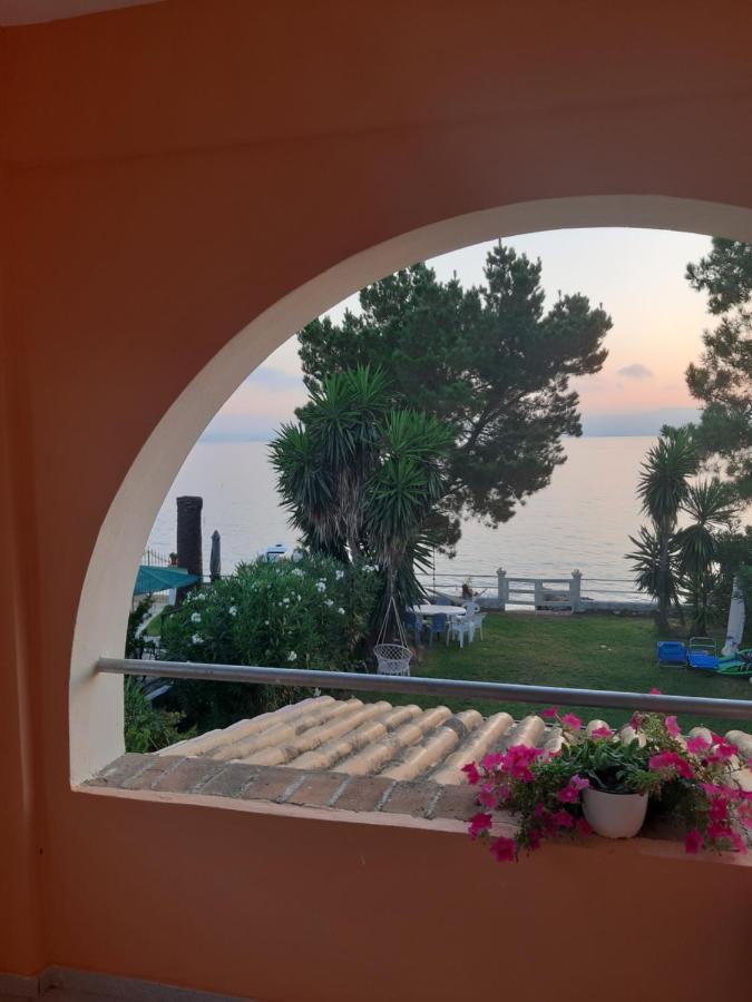 Villa By The Sea - Βίλα Πάνω Στη Θάλασσα Kávos Exteriör bild